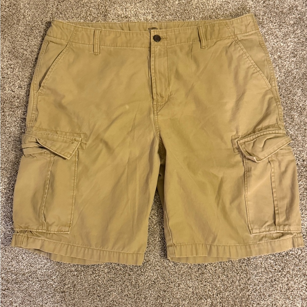 Old Navy Men's Tan Cargo Shorts